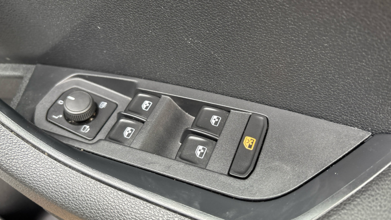 Skoda Karoq 1.5 TSI Sportline 5dr Petrol Estate